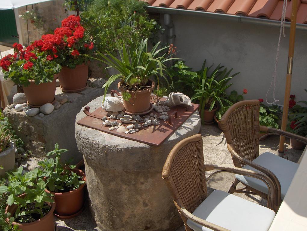 Guest House Lucijo Vrboska Kültér fotó